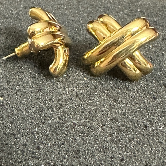 MONET Vintage Post Earrings - Gold Tone - Picture 2 of 6